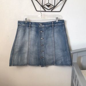 ❄️❄️Faded Glory denim skirt❄️❄️